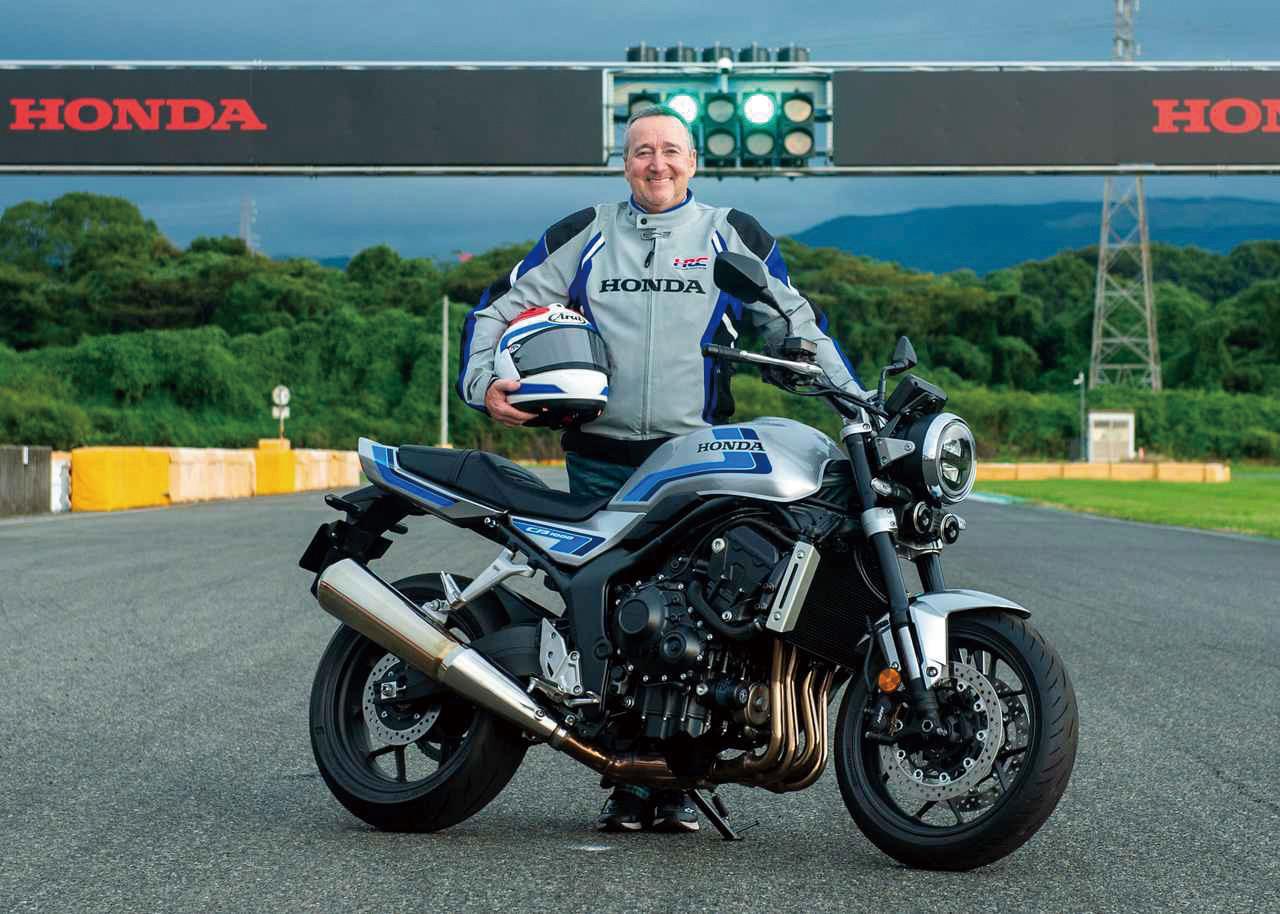 画像: CB1000Fとフレディ・スペンサーの2ショット！ 2025年10月5日にホンダの熊本製作所（熊本県菊池郡大津町）で開催された「Honda モーターサイクル ホームカミング 熊本 2025」に、スペシャルゲストとしてフレディ・スペンサーが登場した。