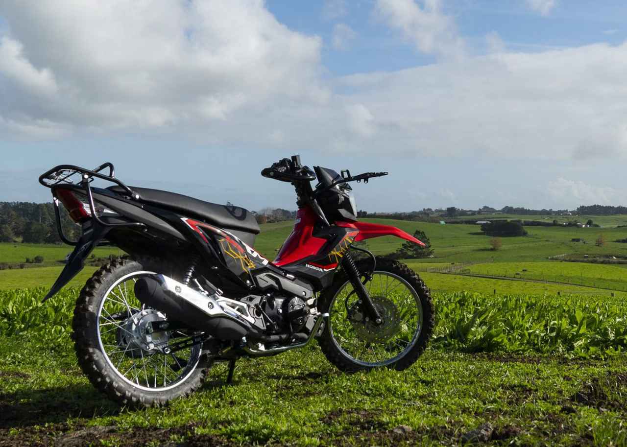 画像 : 9番目の画像 - 「【便利でタフな働き者】ホンダ「XRM125」は手軽なファーマーバイク【世界でがんばる!! 日本メーカーの珍車大図鑑 Vol.27】」のアルバム - webオートバイ