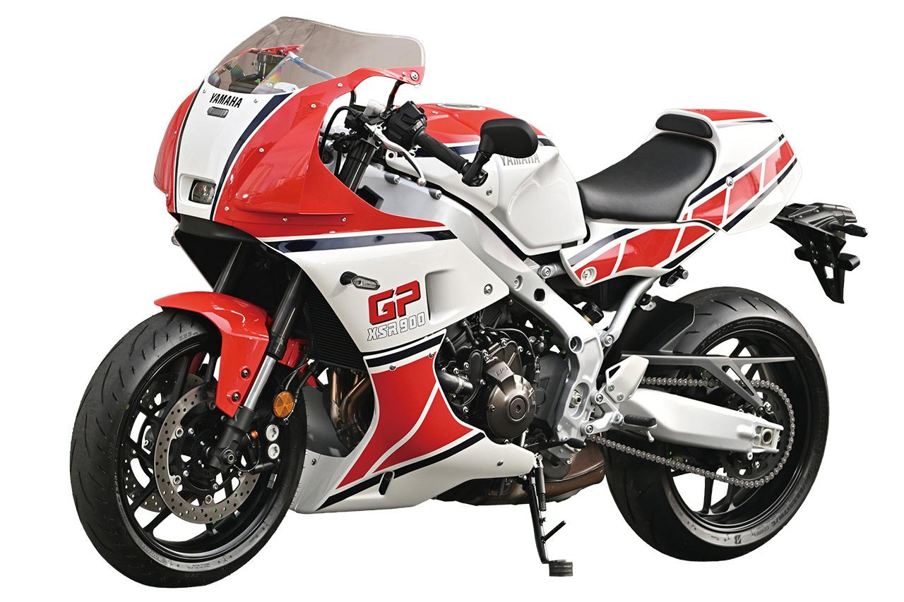 画像: YAMAHA XSR900GP+Y'S GEAR SET 外装キット価格:33万円 ホワイト/ディープブルー