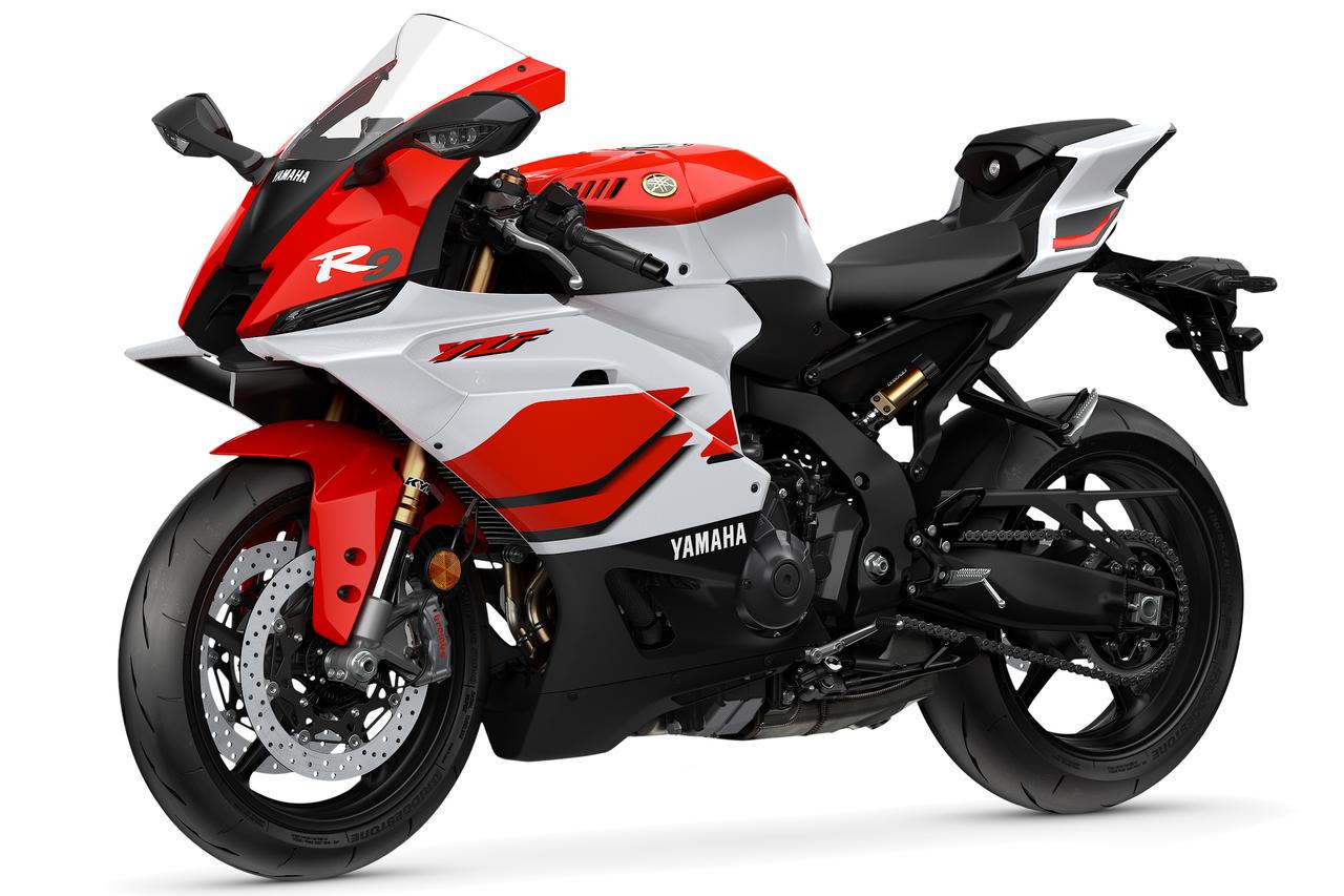 画像: YAMAHA YZF-R9 70th Anniversary Edition ABS 2026年モデル・200台限定 総排気量：888cc エンジン形式：水冷4ストDOHC4バルブ並列3気筒 シート高：830mm 車両重量：195kg 発売日：2026年1月30日（金） 税込価格：159万5000円