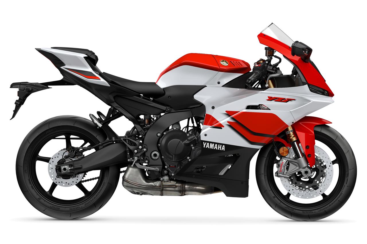 画像 : 7番目の画像 - 【写真8枚】ヤマハ「YZF-R9 ABS」「YZF-R9 70th Anniversary Edition ABS」 - webオートバイ
