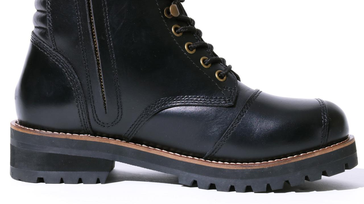 画像5: 見た目は重厚、履けば軽快！ デイトナ「ダービーライドブーツ」は革製品ならではの魅力と機能性を備えたお洒落なライディングブーツ