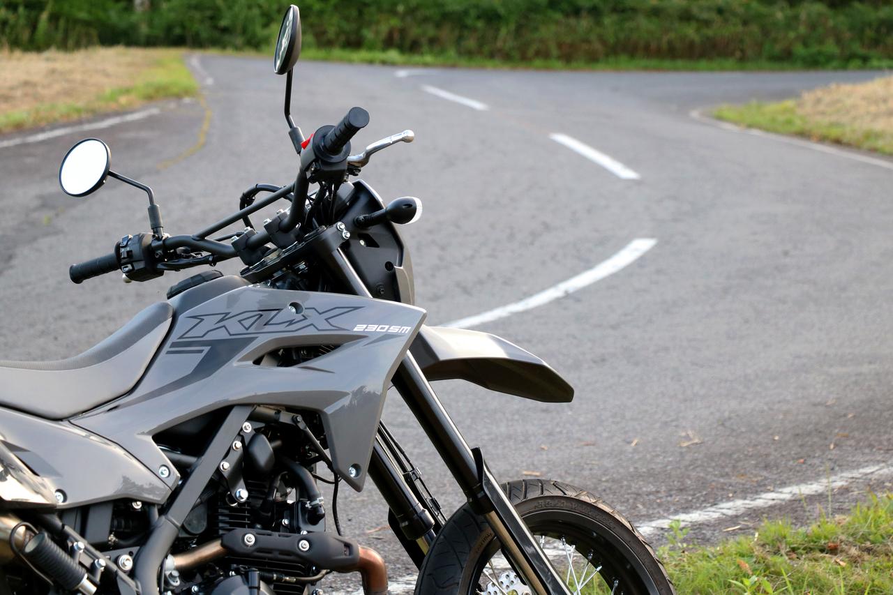 画像1: 荒れた路面でも大丈夫！ よく動くサスペンション