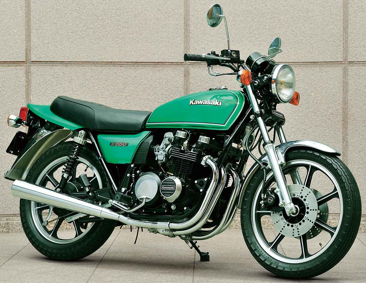 画像: Kawasaki Z650 1976年 総排気量：652cc エンジン形式：空冷4ストDOHC2バルブ並列4気筒 シート高：800mm 乾燥重量：211kg