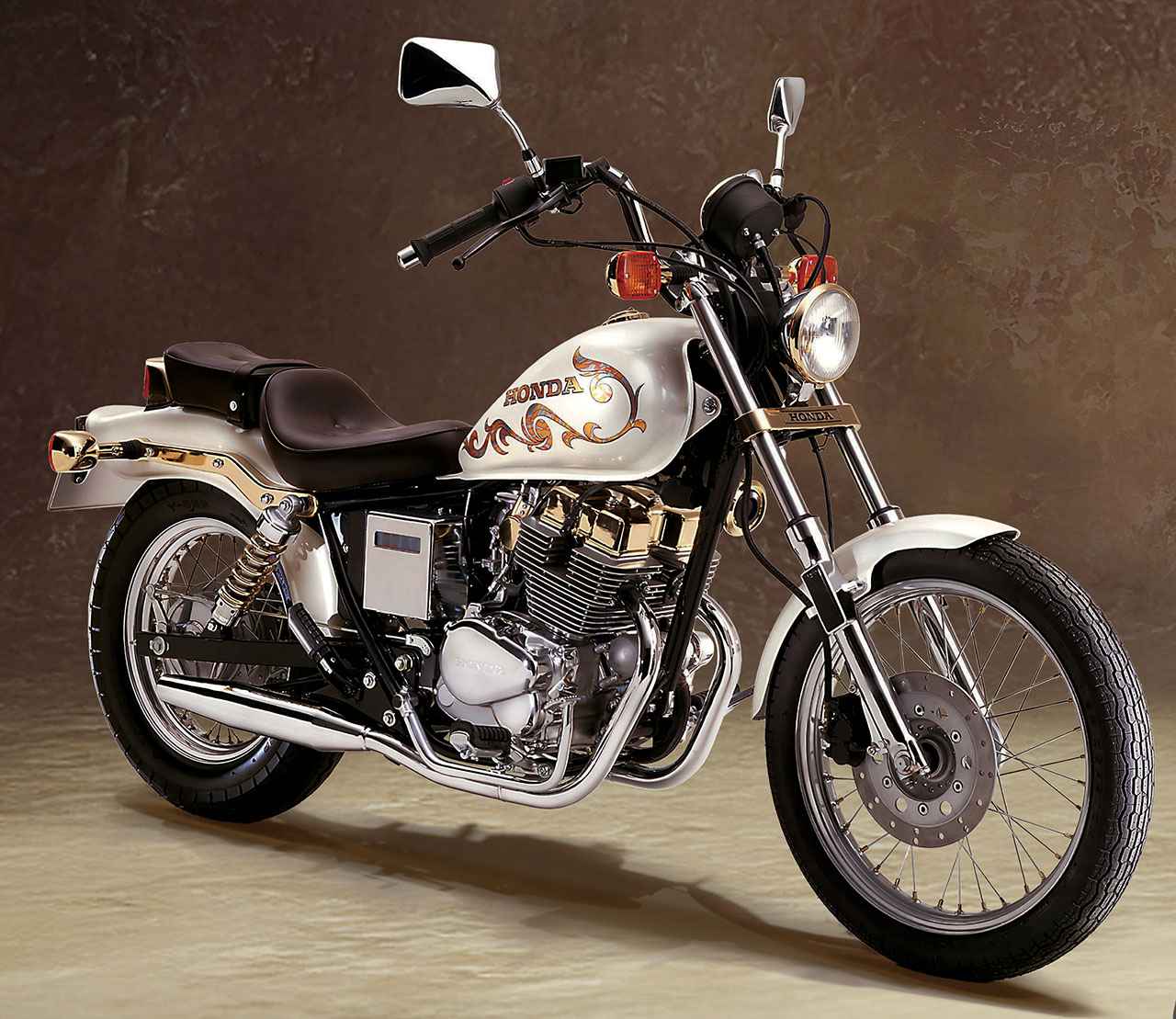 画像 : 2番目の画像 - 【写真9枚】ホンダ「レブル」「レブル250」 - webオートバイ