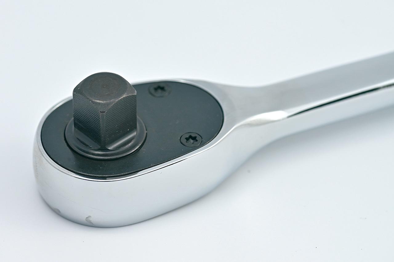 画像: 細かなギアが狭所での作業に効く！