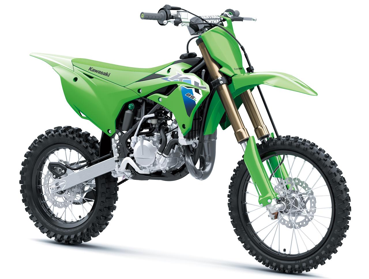 画像: KAWASAKI KX85L 2026年モデル 総排気量：84cc エンジン形式：水冷2ストピストンリードバルブ単気筒 シート高：865mm 車両重量：78.2kg 価格：56万1000円 発売：2026年2月21日