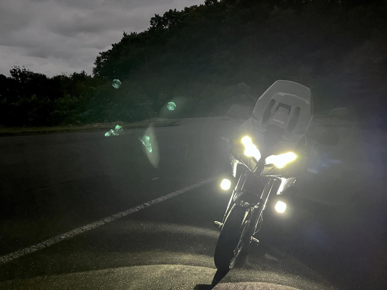 画像1: 夜間の走行も安心感が高い