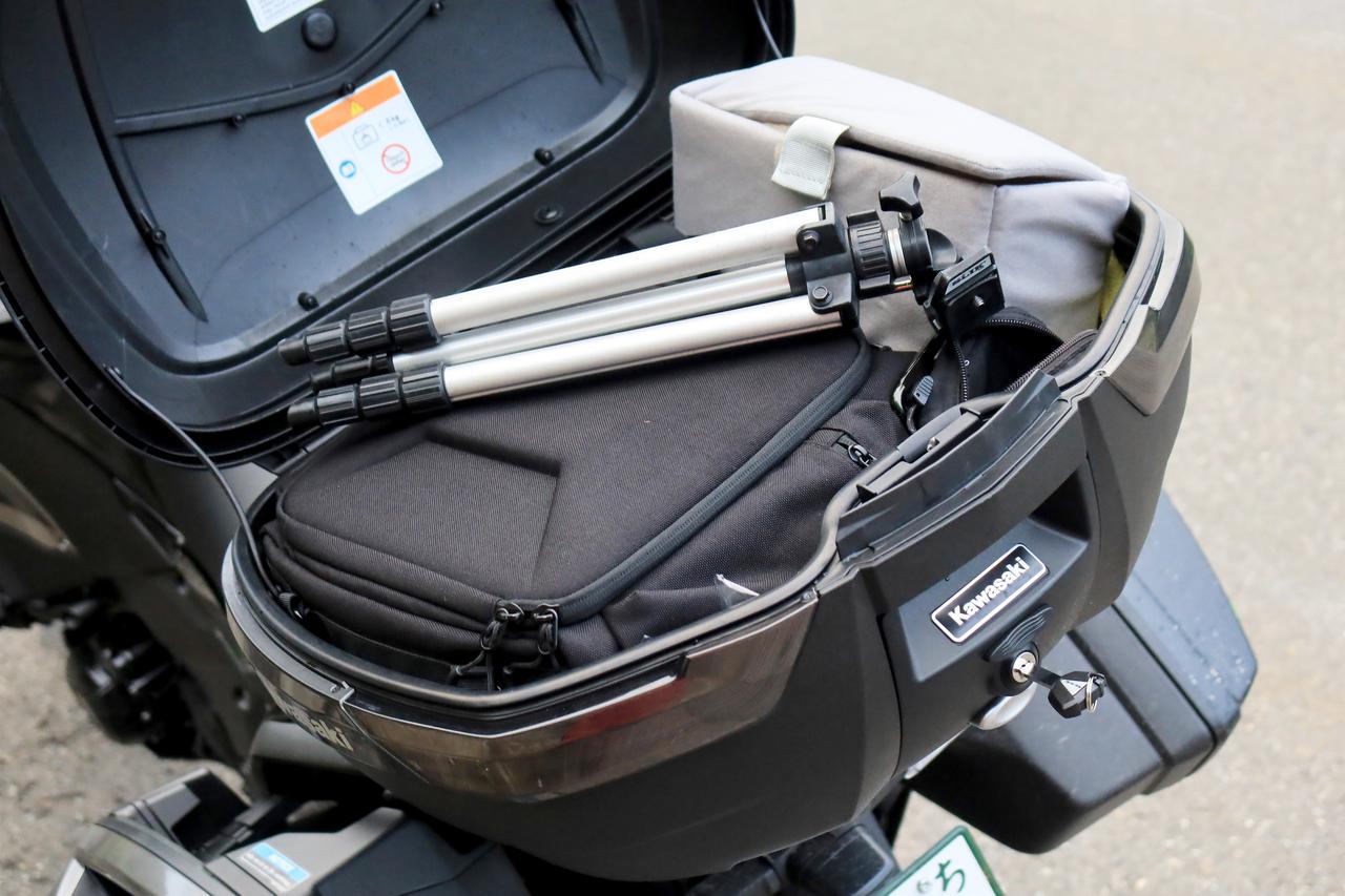 画像: ▲撮影時はトップケースにカメラ機材を入れていました。防犯性が高いので安心です。