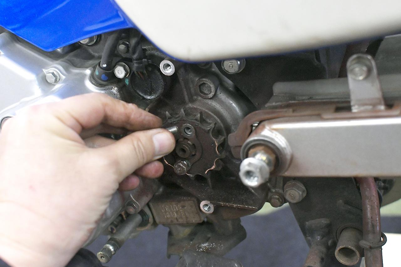 画像4: チェーン、前後スプロケ、ハブダンパーを外すよ