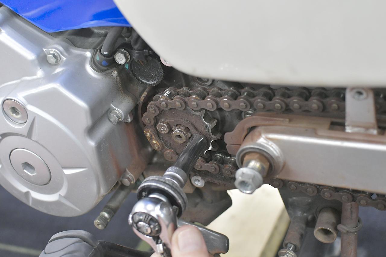 画像1: 各部を緩めていくよ