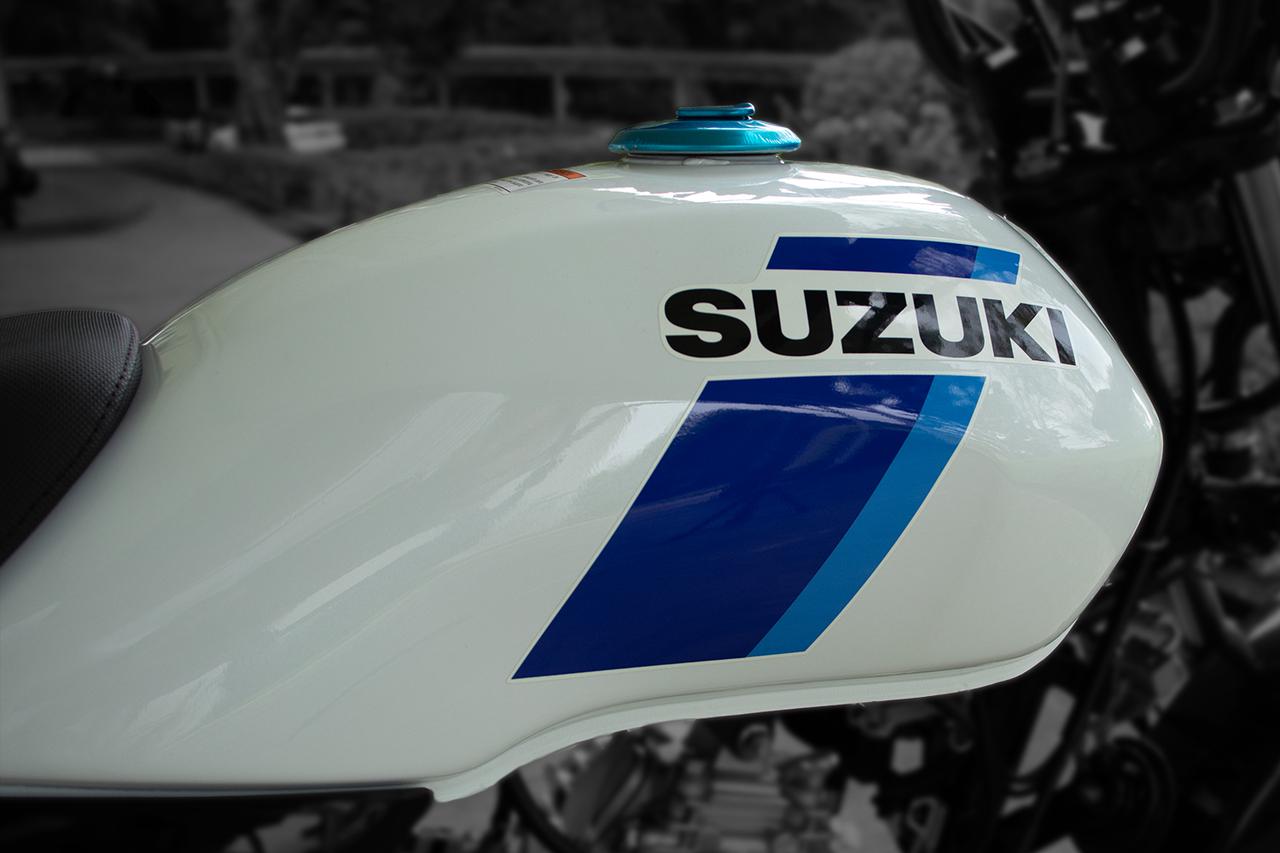 画像3: 【ABS搭載で一歩先へ】スズキ「AX4 ABS」はコロンビアで人気・信頼と実績のロングセラー【世界でがんばる!! 日本メーカーの珍車大図鑑 Vol.29】