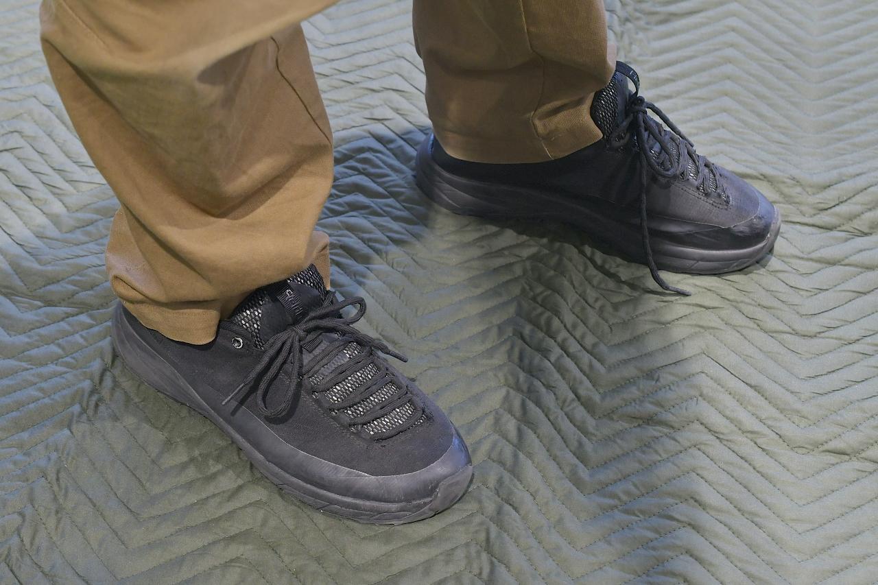 画像2: 実際にインソールサイズを合わせてフィッティングが合うか試してみる