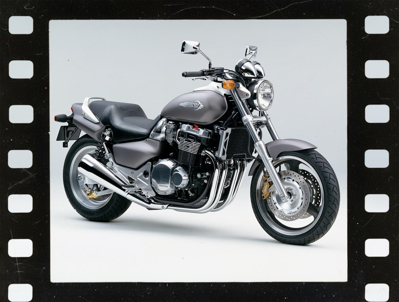 画像: ホンダ「X4」（1997年）【90年代に登場したホンダのバイク図鑑】 - webオートバイ