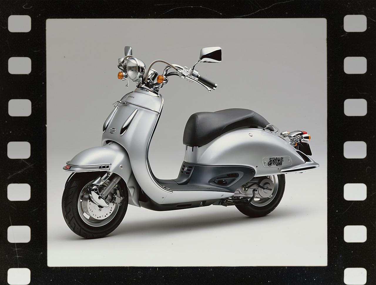 画像: ホンダ「ジョーカー」（1996年）【90年代に登場したホンダのバイク図鑑】 - webオートバイ