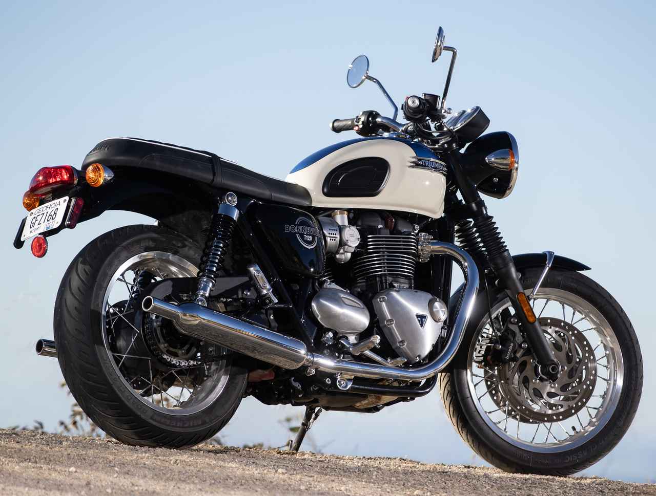 画像 : 2番目の画像 - 【写真19枚】トライアンフ「ボンネビルT120」 - webオートバイ