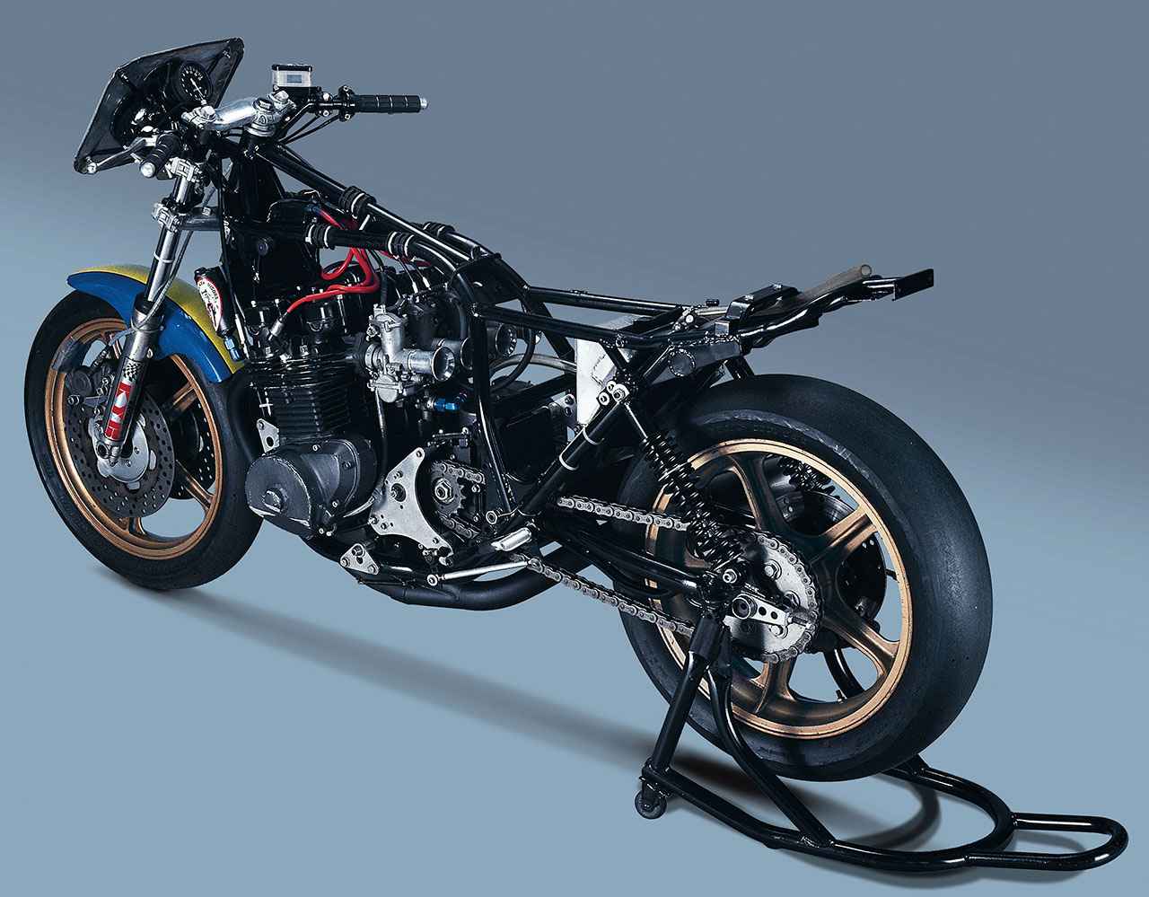 画像 : 1番目の画像 - 【写真9枚】モリワキ「Z1000」「MONSTER」 - webオートバイ