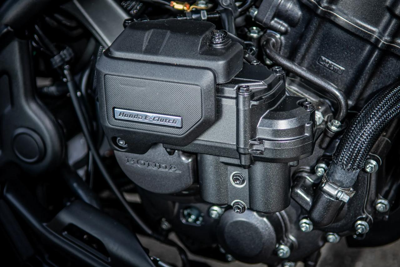 画像: 人気のRebel 250シリーズに待望の「Honda E-Clutch」仕様が追加！