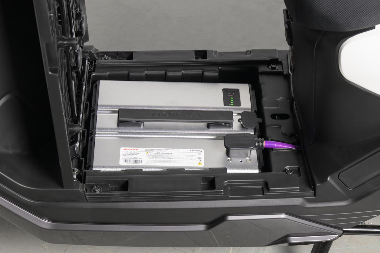 画像 : 17番目の画像 - 【写真26点】ホンダ「ICON e:」 - webオートバイ