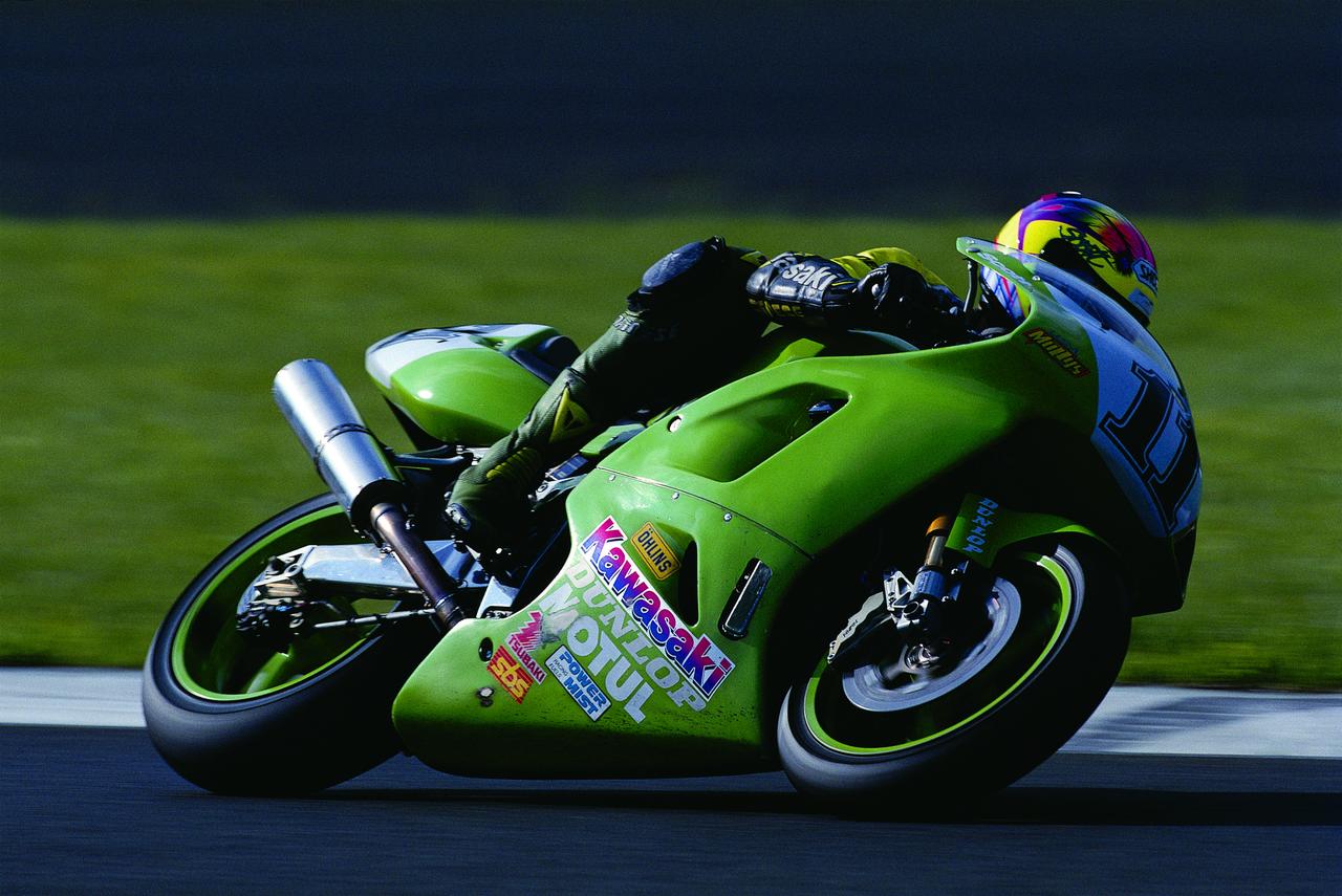 画像: ▲1993年のWorldSBK。ライダー:スコット・ラッセル選手/マシン:ZXR750R