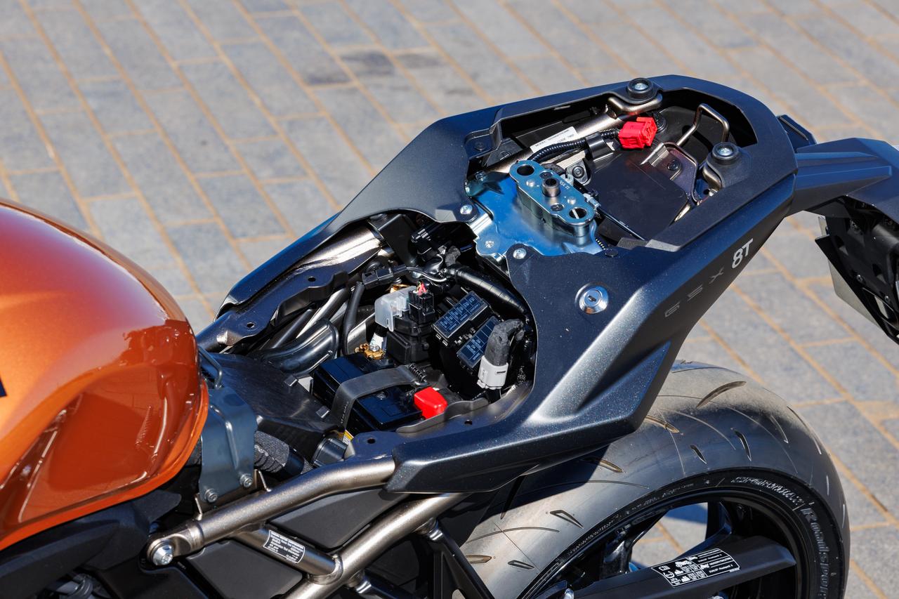 画像 : 14番目の画像 - 【写真25枚】スズキ「GSX-8T」 - webオートバイ