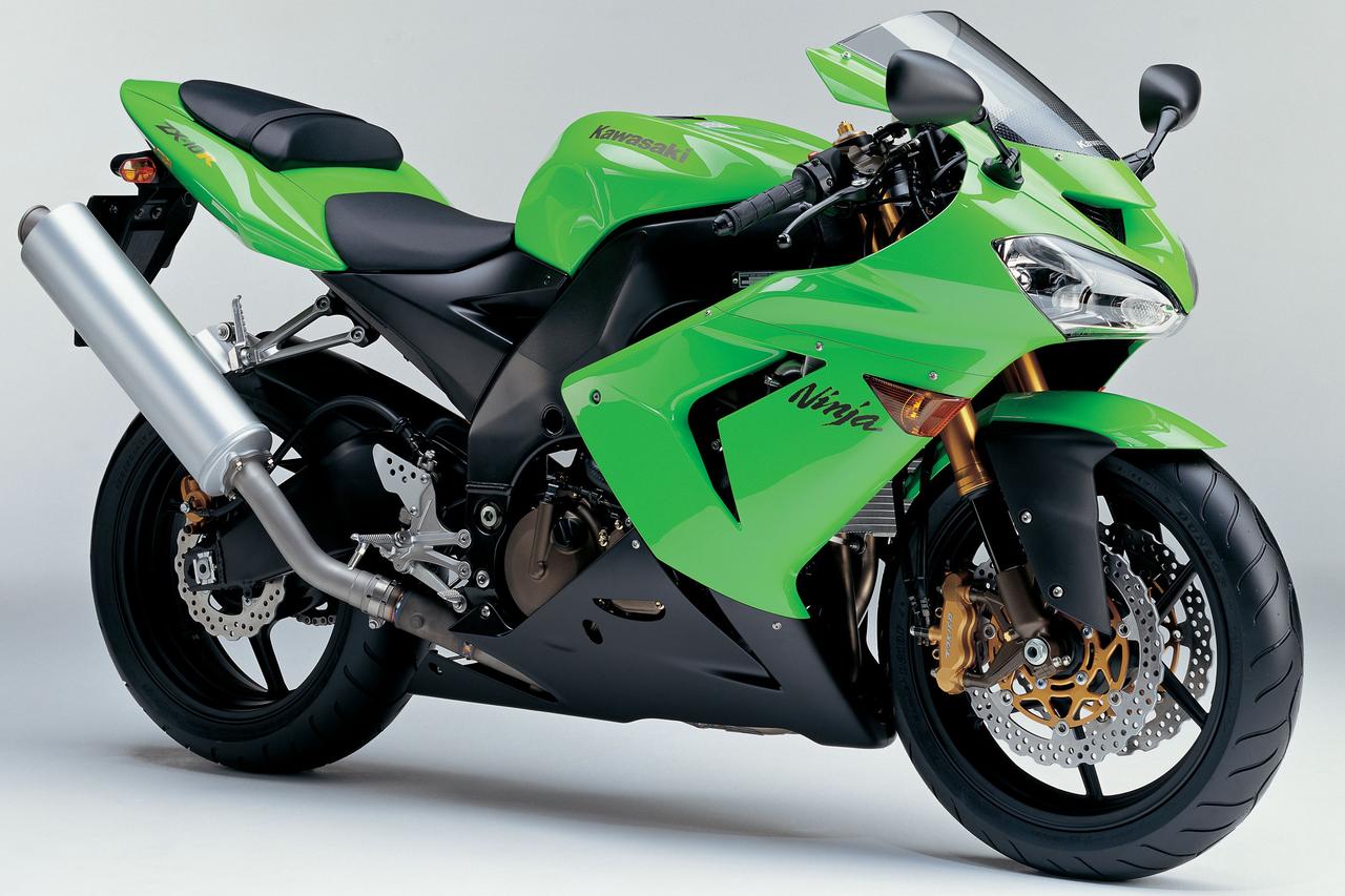 画像: Kawasaki Ninja ZX-10R 2004年・輸出車 総排気量：998cc エンジン形式：水冷4ストロークDOHC4バルブ並列4気筒 シート高：825mm 乾燥重量：170kg