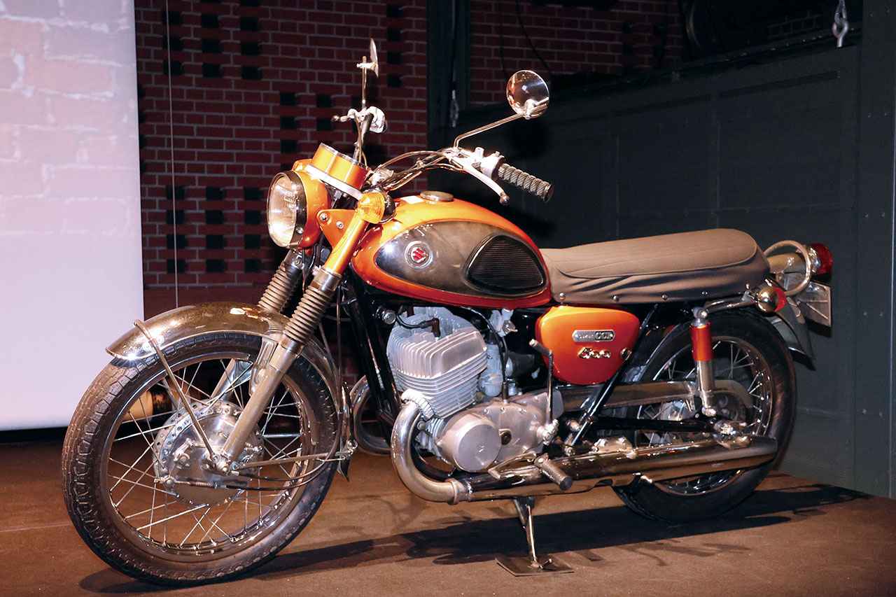 画像: デザインのヒントになった往年の名車、T500。クレイモデルを製作する際、欧州のデザインスタッフの目に留まった1台だ。