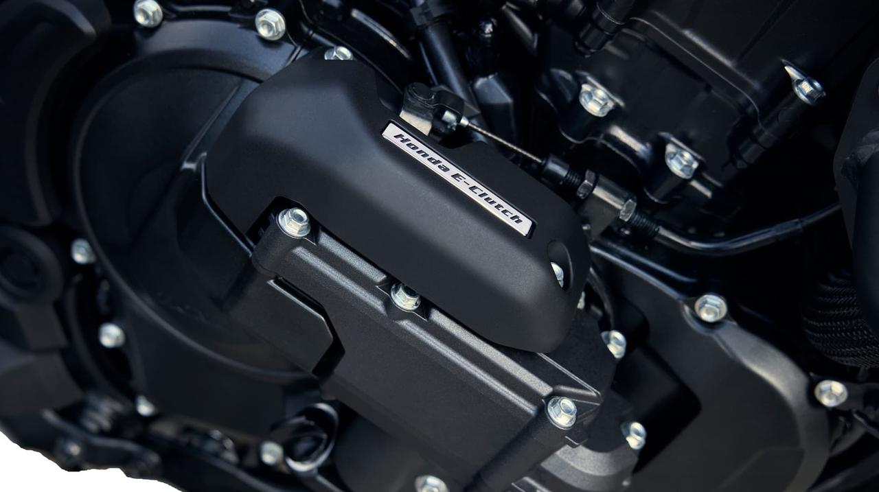 画像 : 8番目の画像 - 【写真14枚】ホンダ「CB750 HORNET E-Clutch」 - webオートバイ