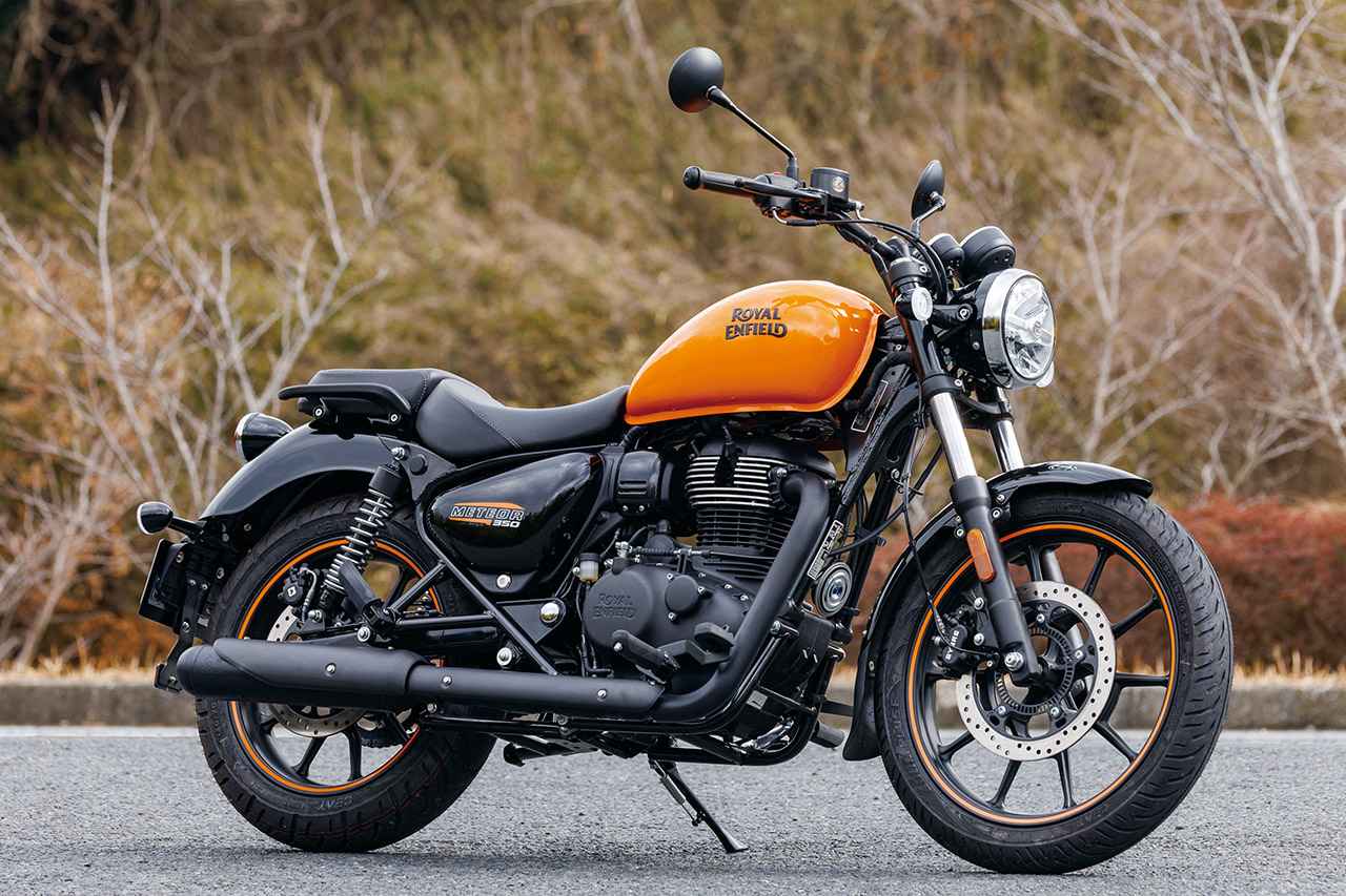 画像: ROYAL ENFIELD METEOR 350 総排気量：349cc エンジン形式：空冷4ストOHC2バルブ単気筒 シート高：765mm 車両重量：191kg 価格：76万2300円〜81万5100円 発売：2026年2月16日