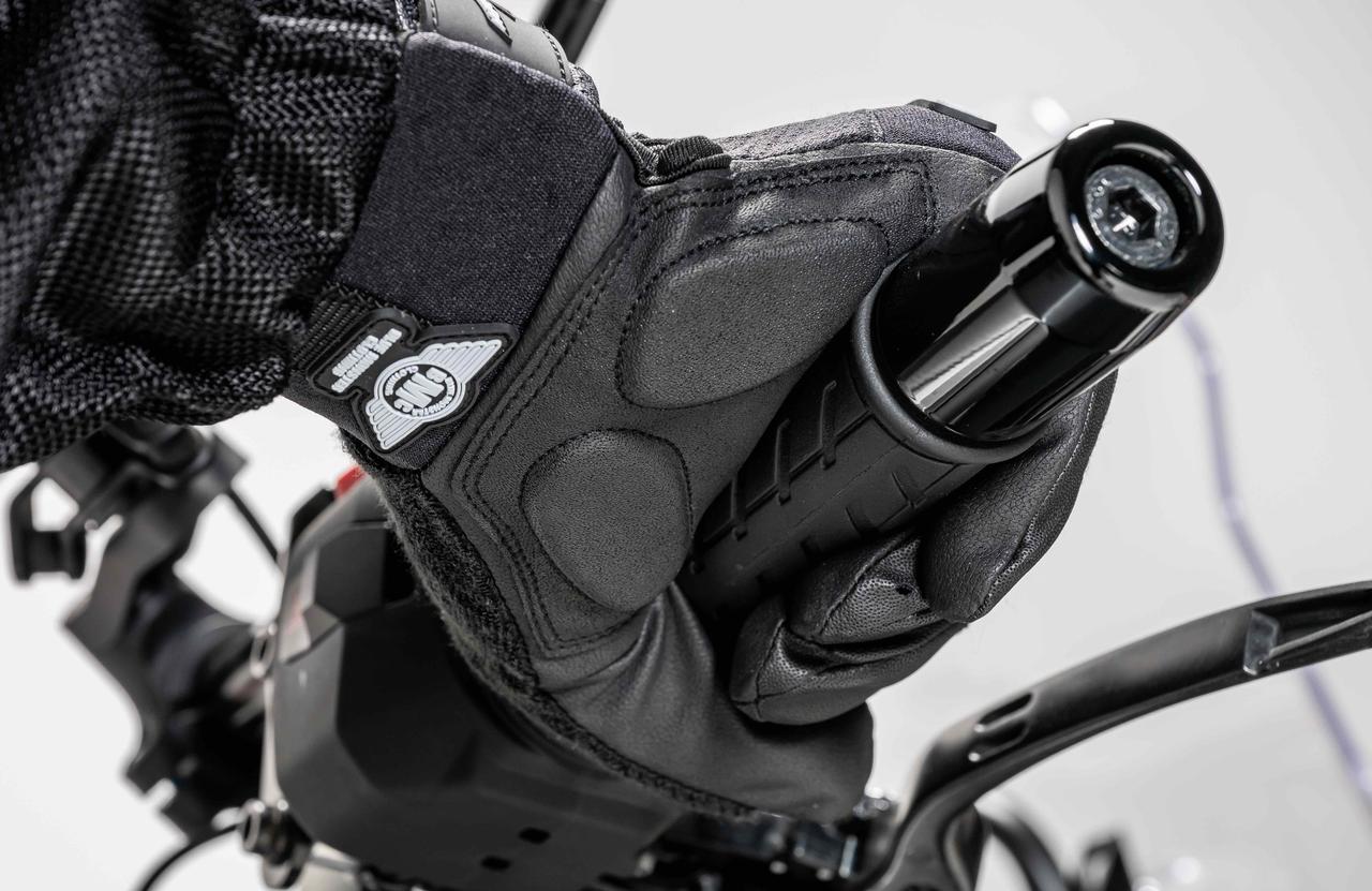 画像3: 職人支持率No.1「M-TECH」とのタッグが実現する 素肌感覚のフィット感と絶大なグリップ力