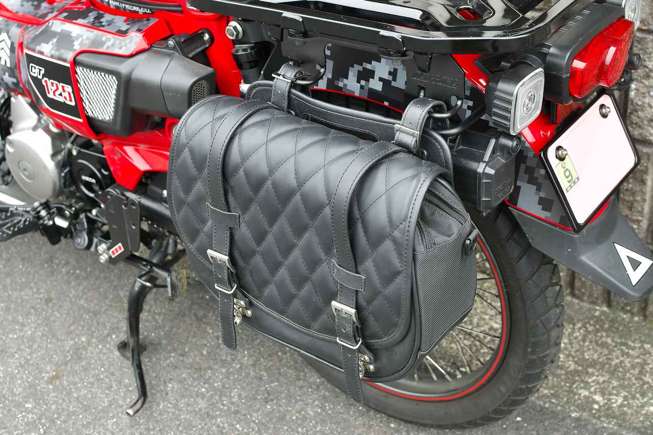 画像2: EX-TOUCHハンガーは通常サイドバッグを装着するにも便利