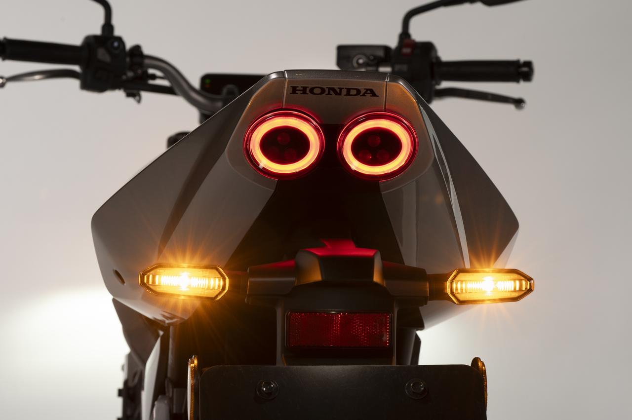 画像 : 11番目の画像 - 【写真23点】ホンダ「CB400 SUPER FOUR E-Clutch Concept」 - webオートバイ