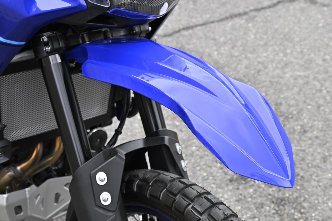 画像2: 【タフなアドベンチャーに大変身！】ヤマハ「Ténéré700」ワイズギアオリジナルスタイルを徹底チェック！