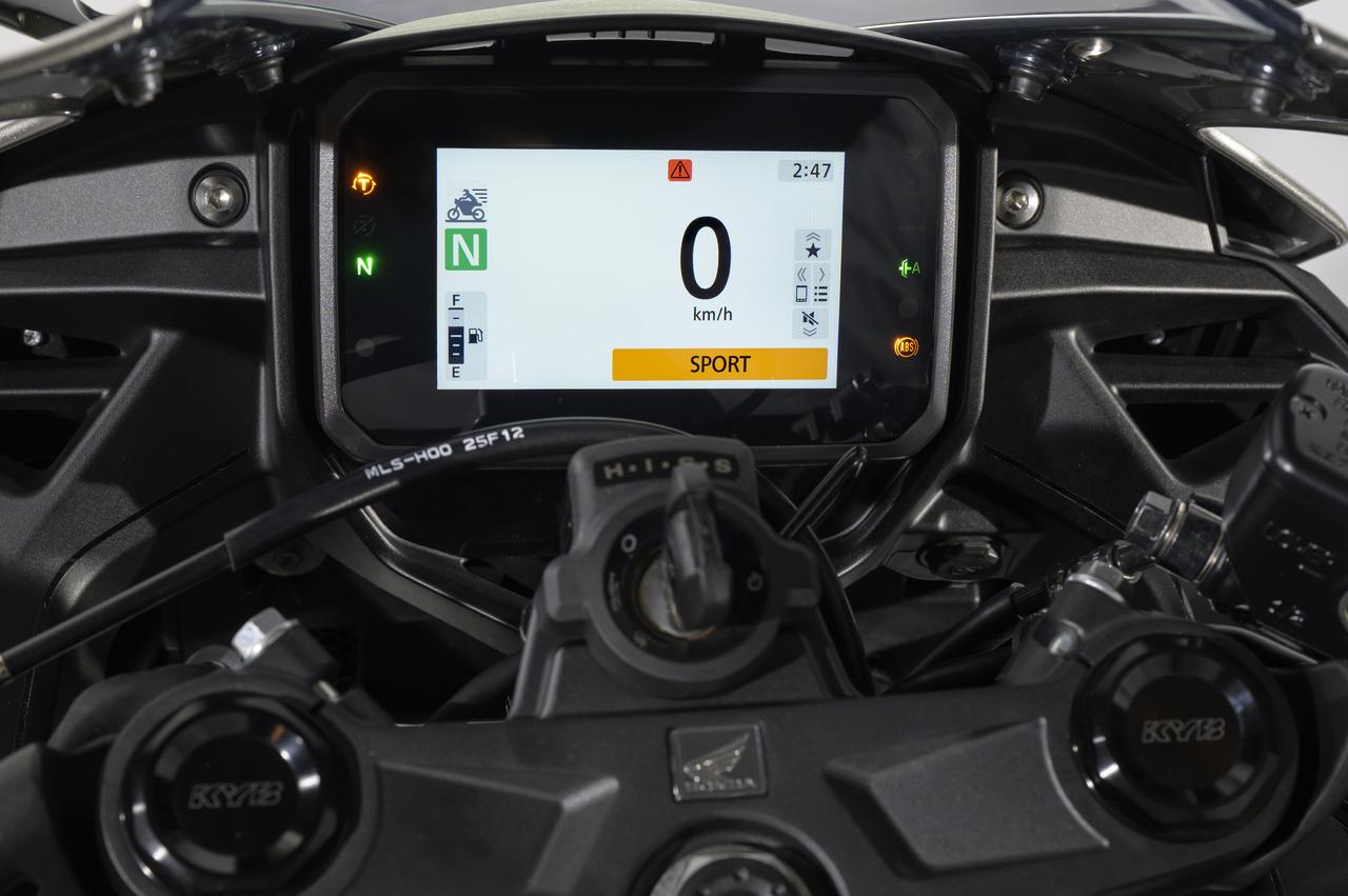 画像 : 13番目の画像 - 【写真25点】ホンダ「CBR400R FOUR E-Clutch Consept」 - webオートバイ