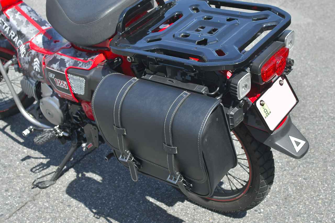 画像4: EX-TOUCHハンガーにEX-TOUCHサドルバッグを脱着してみる