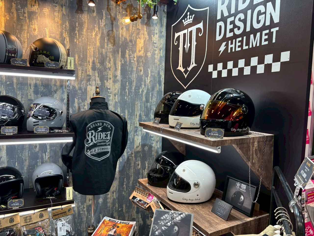 画像1: 1着で2つの表情が楽しめる!? しなやかで動きやすいRIDEZの新作レザージャケットがおすすめな理由を聞いてみた【大阪モーターサイクルショー2026】