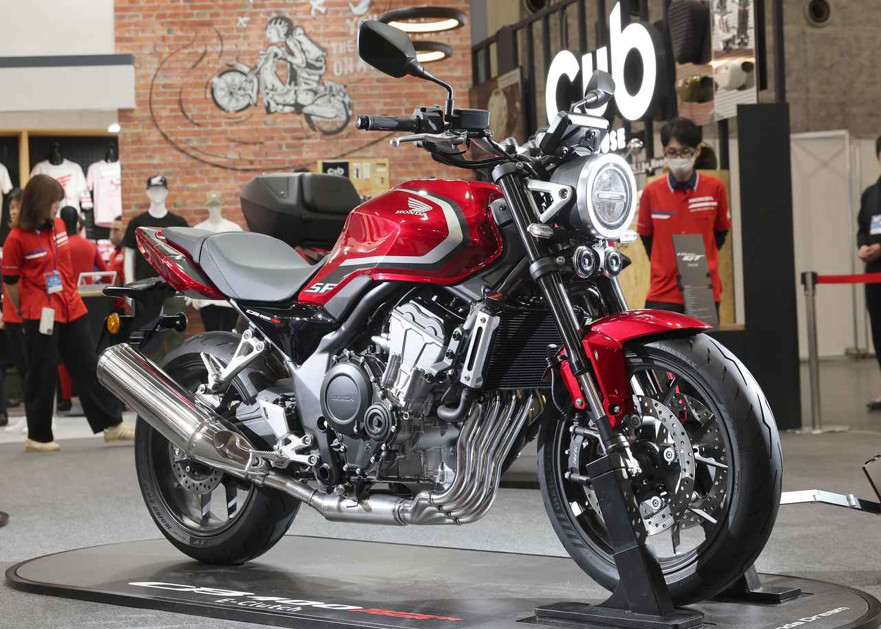 画像1: 上質な“オトナのスーパーフォア” レッドメタリック