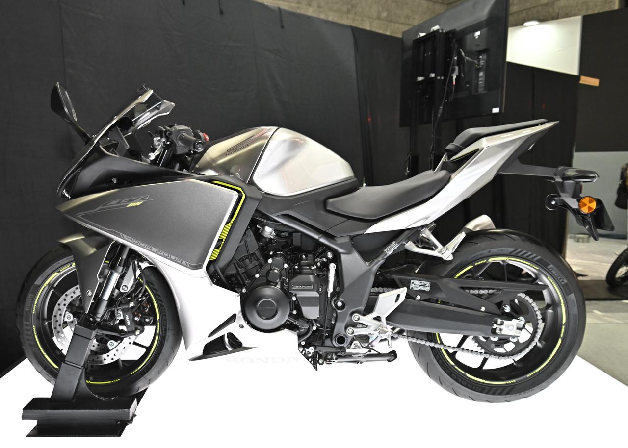 画像8: 【国内仕様は2色！】モーターサイクルショーで激撮！ ホンダ「CBR400R FOUR E-Clutch Concept」全方位チェック！