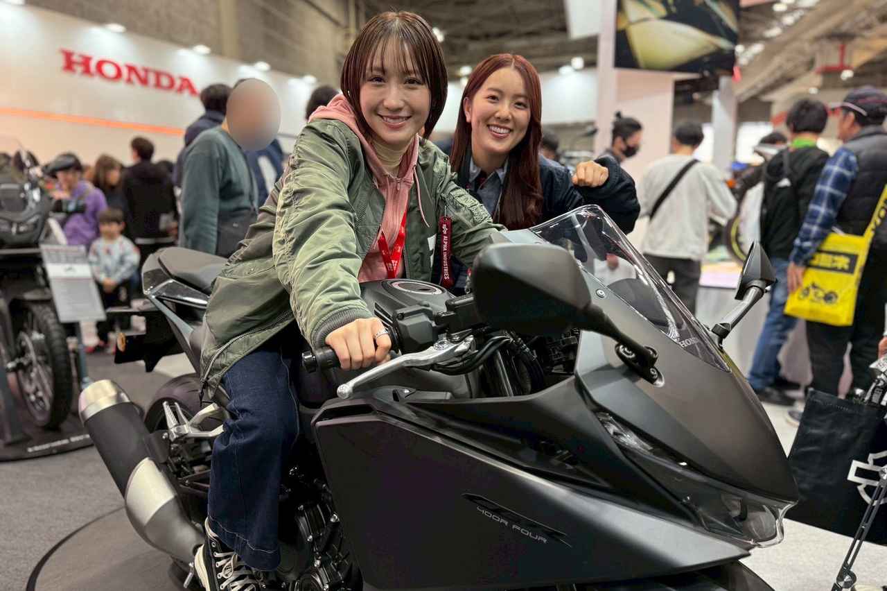 画像5: せんちゃん（161cm）＆えまちゃん（157cm）足つきレポート｜最新モデル15機種をオートバイ女子部の2人が片っ端から跨っていく【大阪モーターサイクルショー2026】