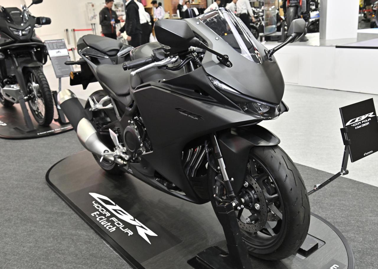 画像1: 【国内仕様は2色！】モーターサイクルショーで激撮！ ホンダ「CBR400R FOUR E-Clutch Concept」全方位チェック！