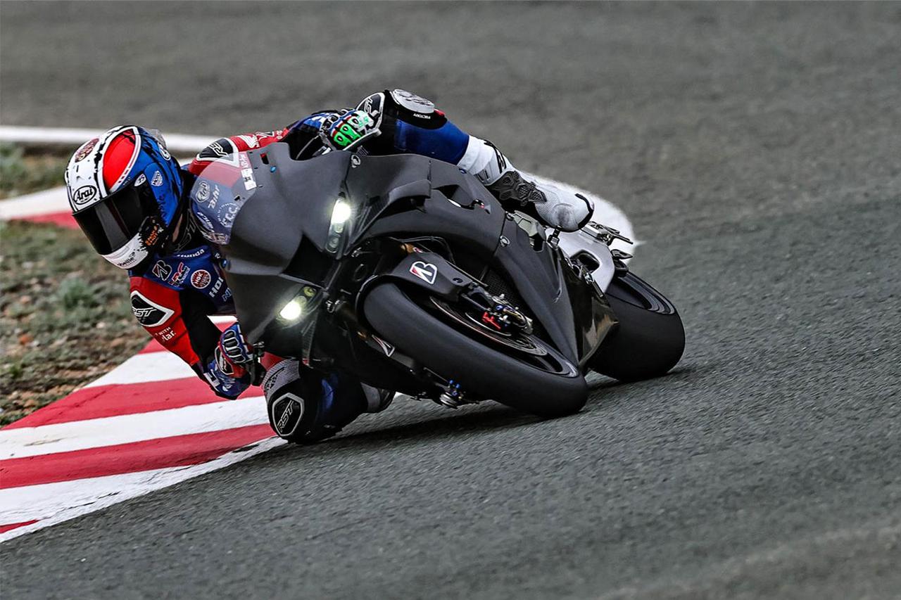 画像: Alan Techer（アラン・テシェ） 1994年生まれ、フランス。2022年のボルドール100周年記念レースに、負傷したジーノ・リアの代役としてF.C.C. TSR Honda Franceから参戦し、チームの優勝と2度目のタイトル獲得に貢献。以来、継続参戦している。