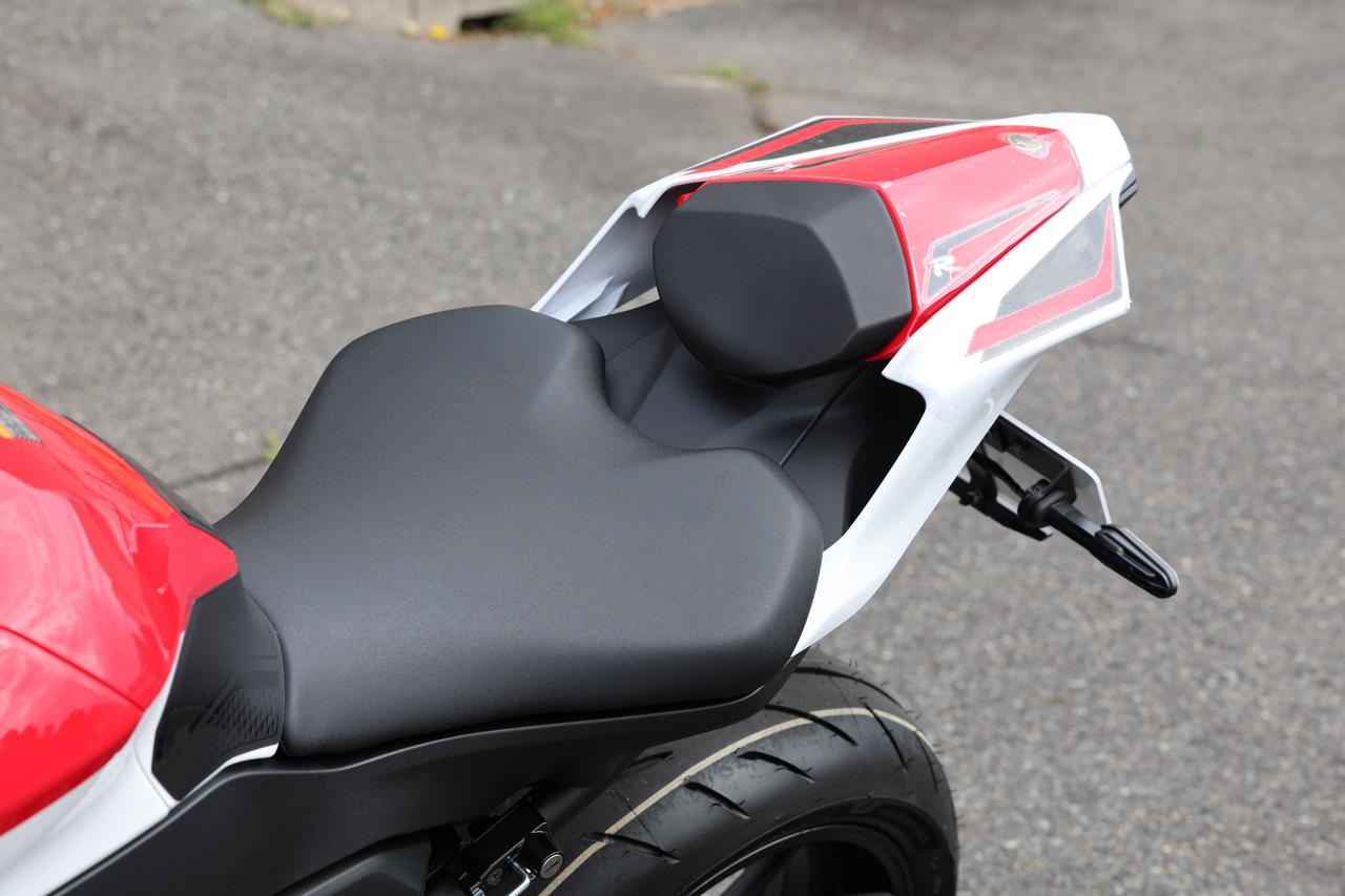 画像 : 26番目の画像 - 【写真28枚】ヤマハ「YZF-R7 70th Anniversary Edition」 - webオートバイ