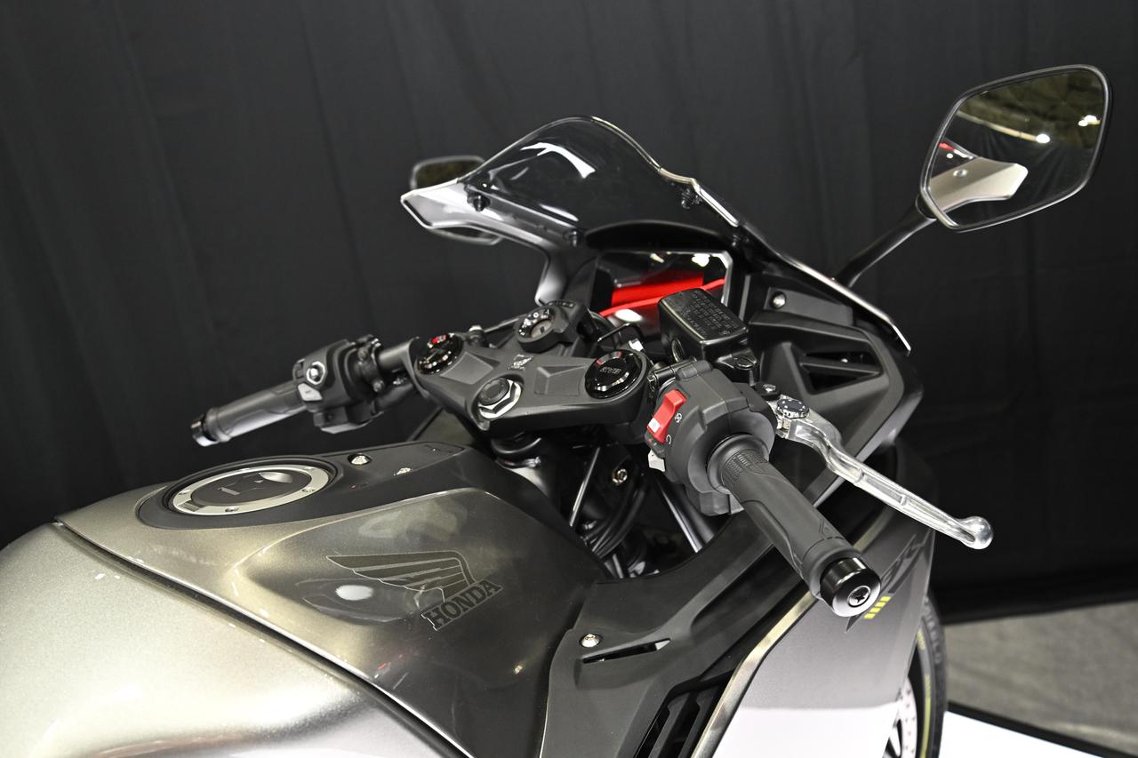 画像 : 16番目の画像 - 【写真点】ホンダ「CBR400R FOUR E-Clutch Concept」 - webオートバイ