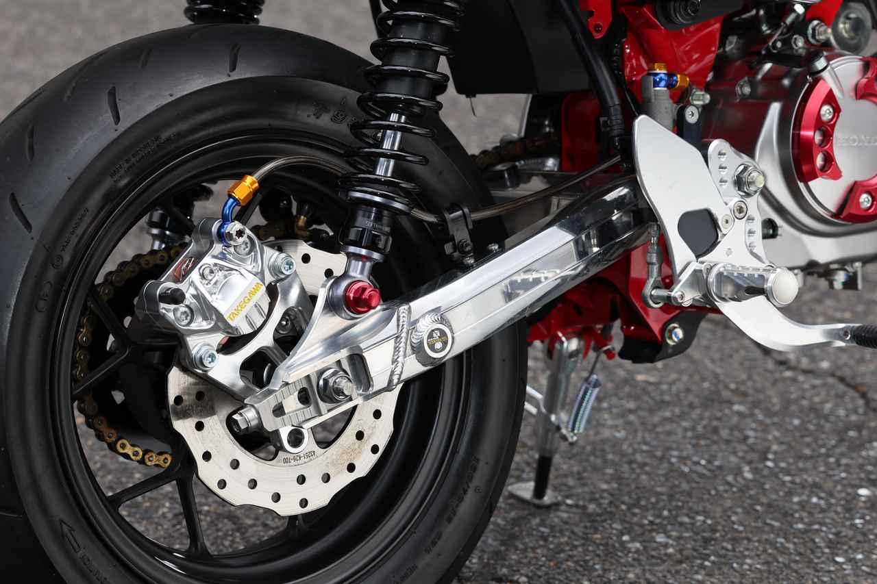 画像2: 【カスタムガイド】オリジナルキャリパーからスマホホルダーまで!!　スペシャルパーツ武川が展開する新商品に大注目！【大阪モーターサイクルショー2026 現地レポート】