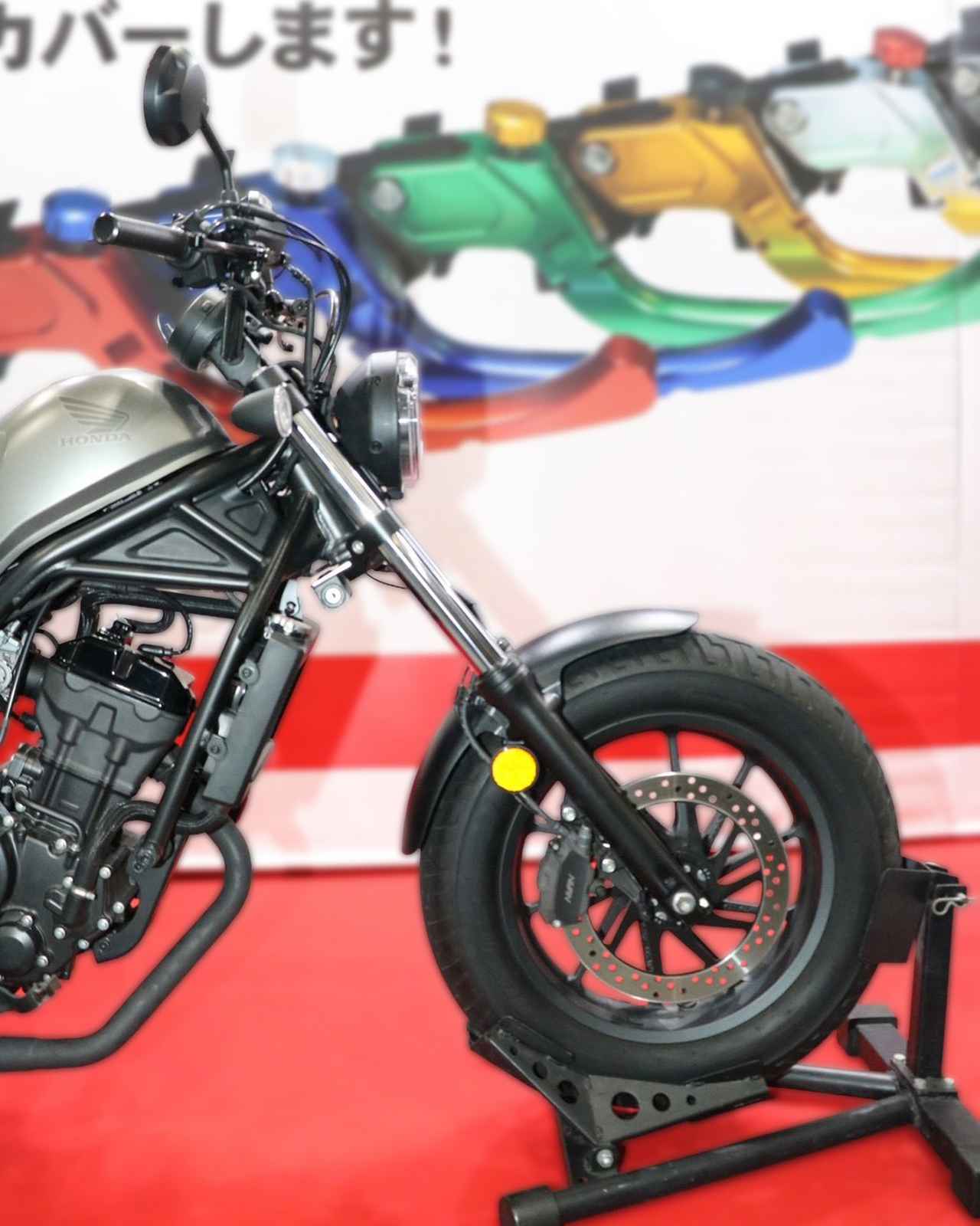 画像: ▲横から見るとスタンダードとのちがいがよくわかります。