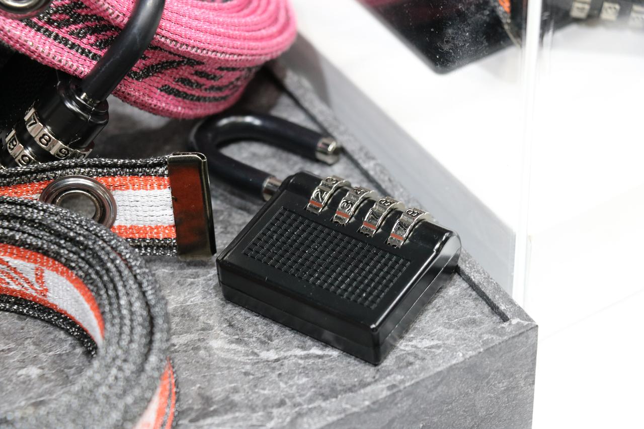 画像: ▲ナンバーロックは4桁ダイヤルを採用。その組み合わせは、なんと1万通り!