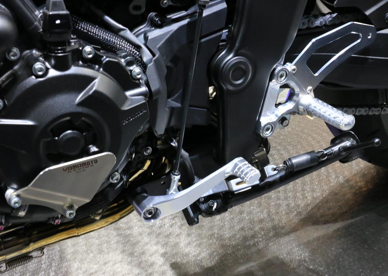 画像3: 【カスタムガイド】ヤマモトレーシングならではのモナカ合わせのサイレンサーを装着したホンダ「CB1000F」カスタム登場！　【大阪モーターサイクルショー2026 現地レポート】