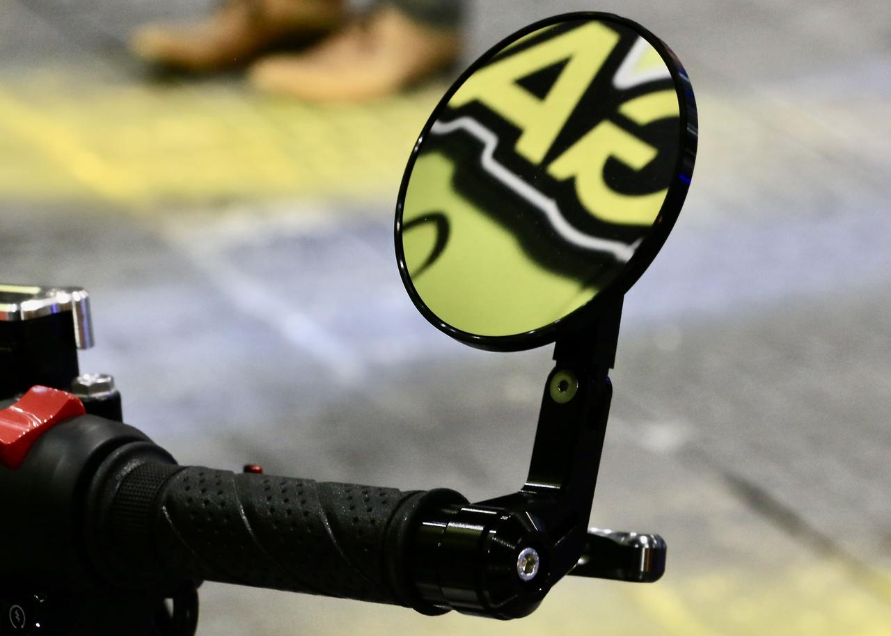 画像5: 【カスタムガイド】オリジナルキャリパーからスマホホルダーまで!!　スペシャルパーツ武川が展開する新商品に大注目！【大阪モーターサイクルショー2026 現地レポート】