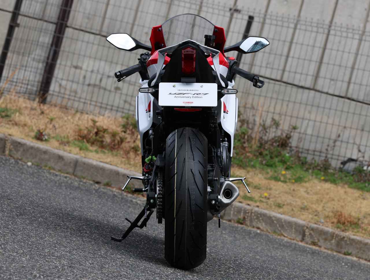 画像 : 4番目の画像 - 【写真28枚】ヤマハ「YZF-R7 70th Anniversary Edition」 - webオートバイ