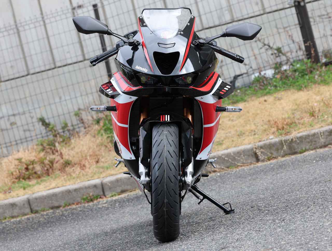 画像8: ビモータ「KB399」「KB399ES」ZX-4RR直系エンジン、フレームのミドルビモータ誕生! 気になる詳細を実車生撮りチェック!